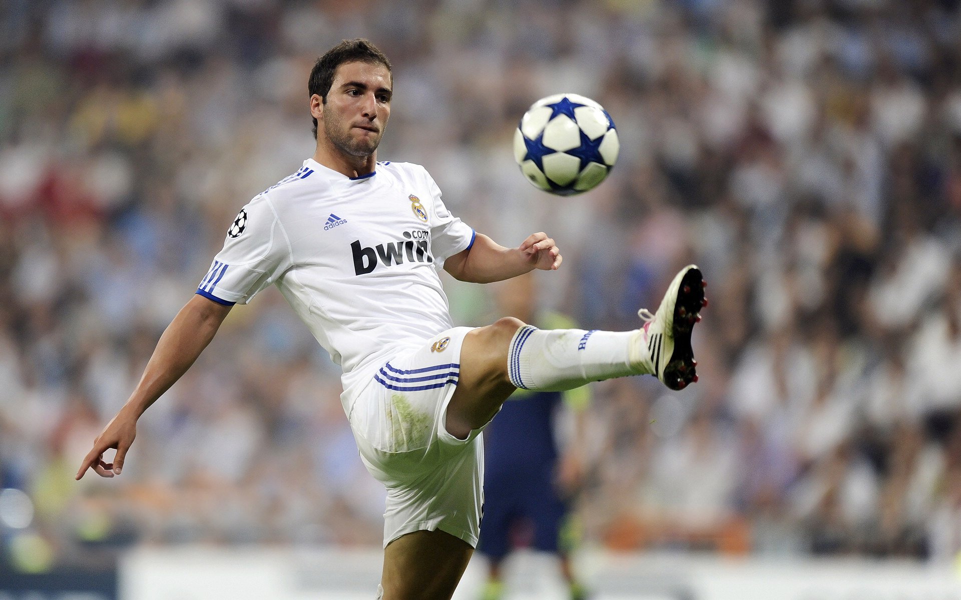 爱游戏-中甲联赛打造城市主场日活动扩大社会影响力，中甲联赛举办地